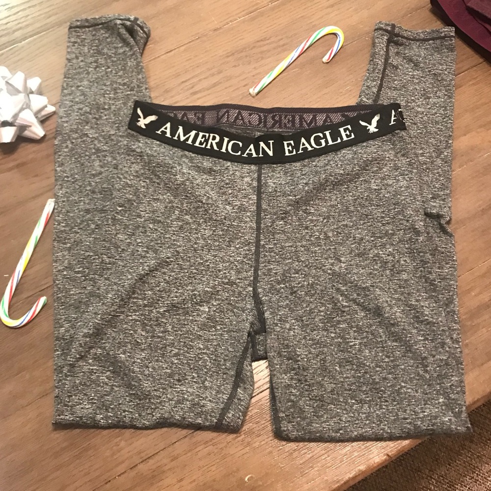 American Eagle gray leggings size M